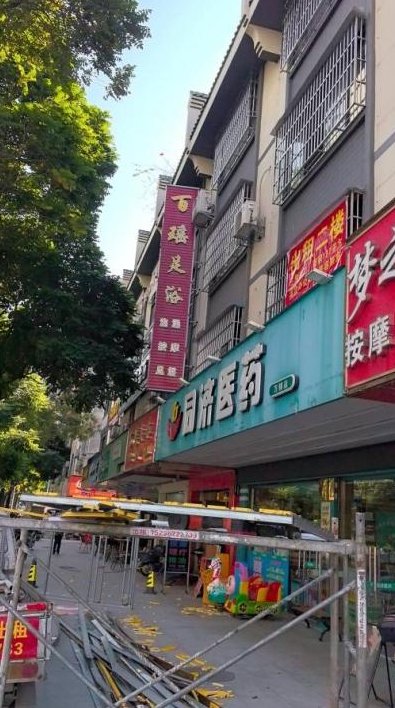 万景城旁房屋出租二楼3房2卫 万景城旁房屋出租二楼3房2卫
