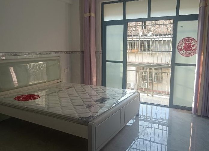 房屋出租,有大单间、中单间、小单间。租金面议 房屋出租,有大单间、中单间、小单间。租金面议
